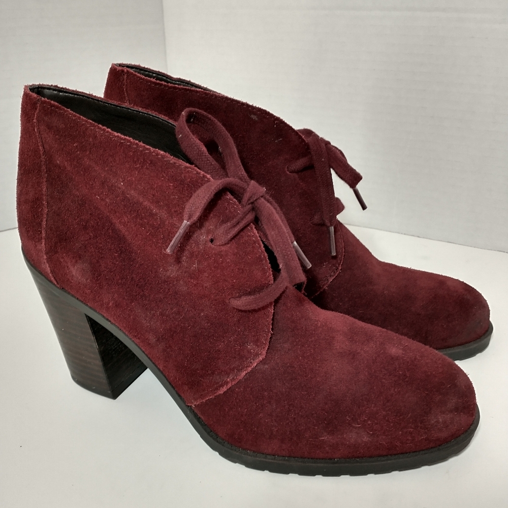 Franco Sarto Leather Burgundy Lace Up Heeled Bootie,‎ Size 8, Trendy For Winter